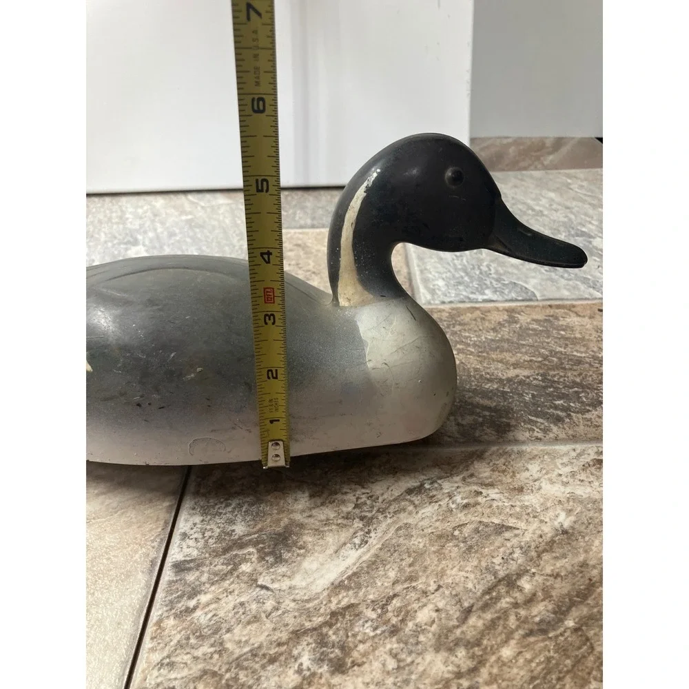 Victor D-9 Pintail Drake Duck Decoy Animal Trap Co Lititz PA Vintage Plastic 14